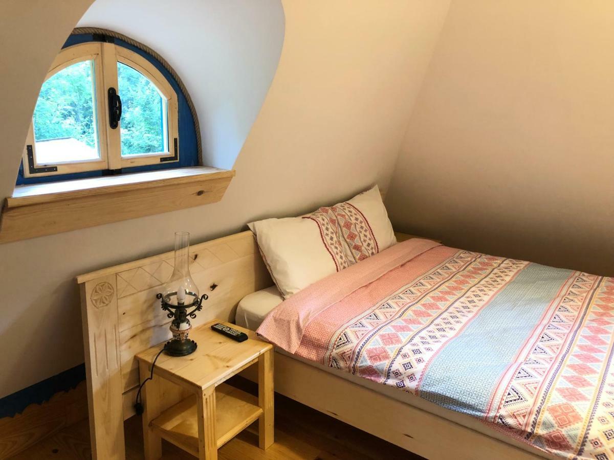 Casa Lu' Ion Villa Viseu de Sus Ngoại thất bức ảnh